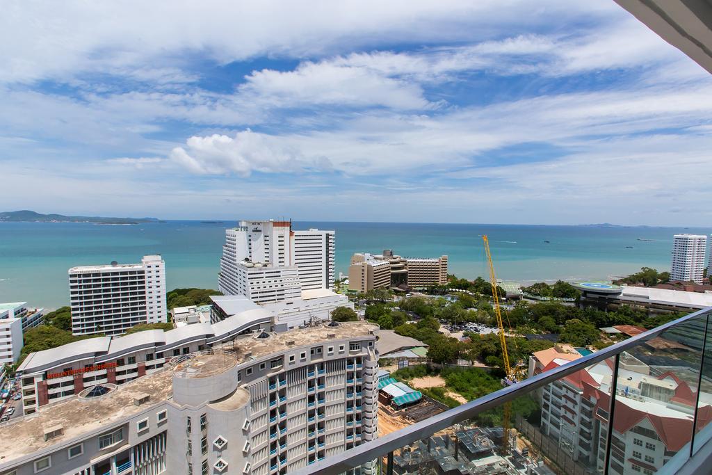 The Cliff Residence Condo 파타야 객실 사진